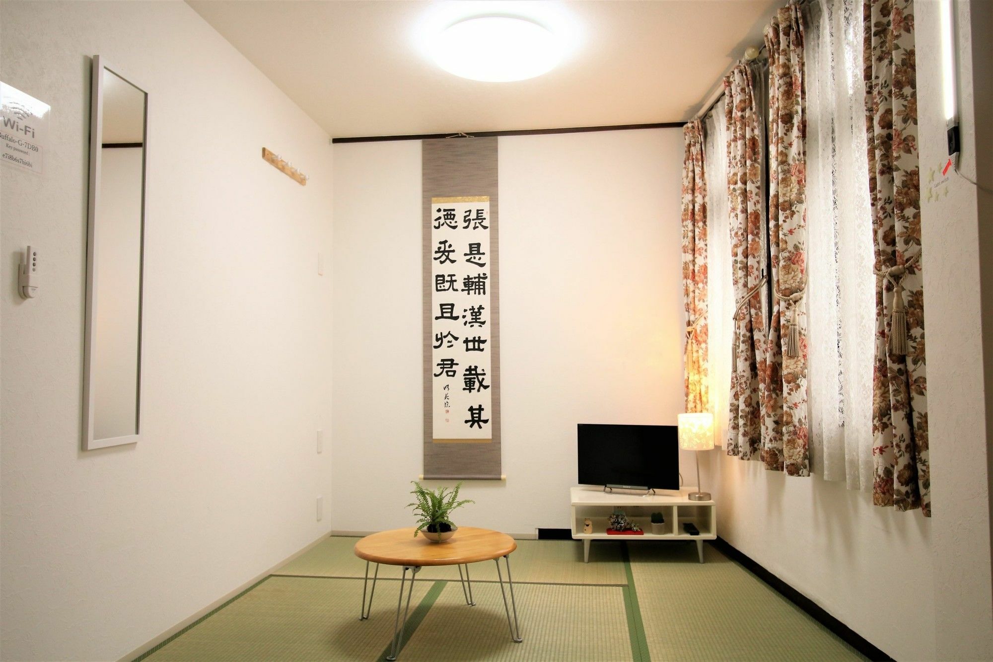 Banana Hammock Hotel Osaka Bagian luar foto