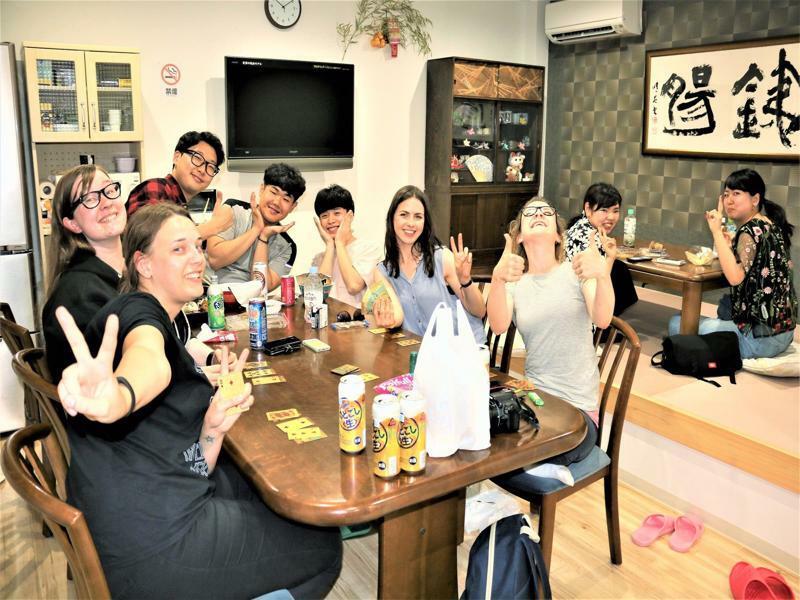 Banana Hammock Hotel Osaka Bagian luar foto